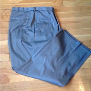 Haggar no iron khaki pants
